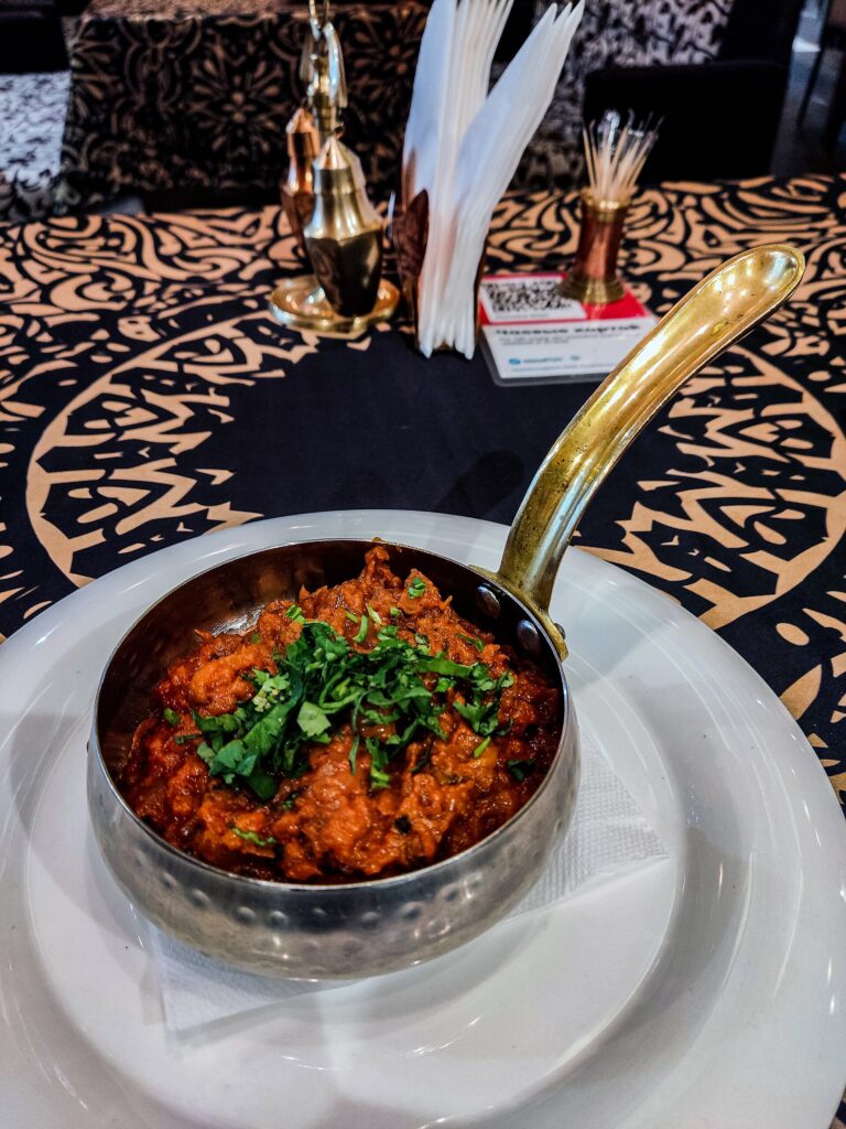 Puré de berenjenas, espinacas y tomates (Maha Baingan)