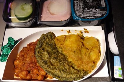 Espinacas con berenjenas y garbanzos (Palak Baigan aur Channa)