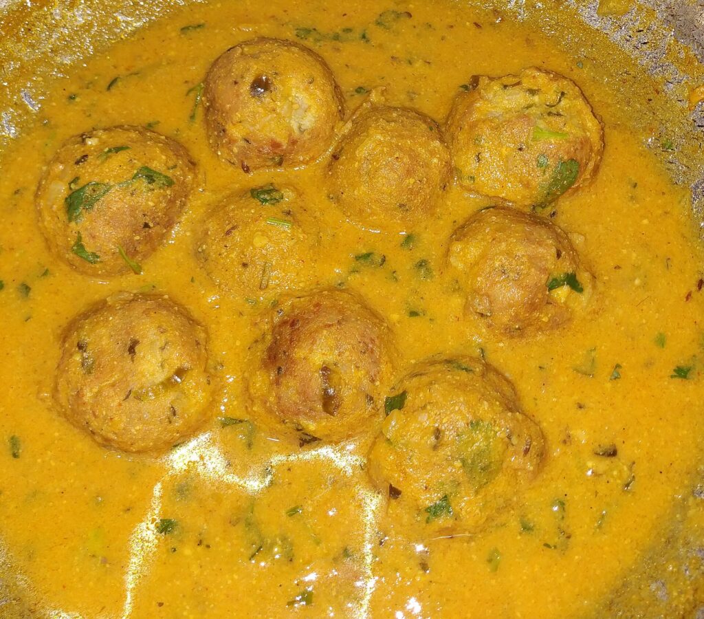 Koftas de patata en salsa de tomate (Alu Kofta)