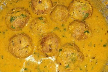 Koftas de patata en salsa de tomate (Alu Kofta)