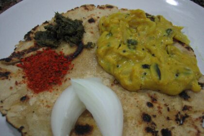 Tortillas de harina de garbanzos (Besan Roṭī)