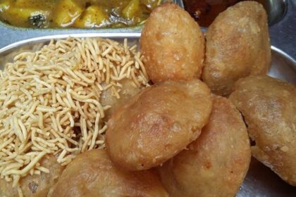 Kachoris de urad dhal (Urad Dhal Katchori)