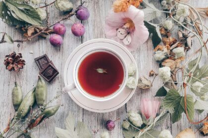 Tés e infusiones en Ayurveda: cómo elegirlos según cualidades y estación Herbal tea